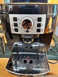Macchina espresso de longhi Magnifica S