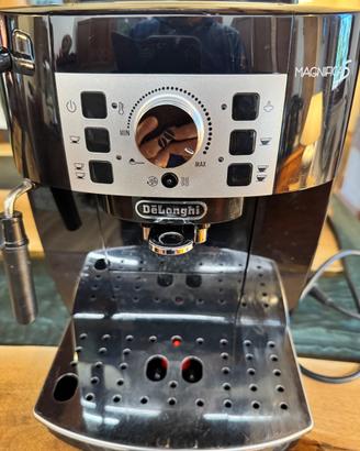 Macchina espresso de longhi Magnifica S