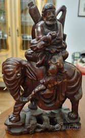 statuina in legno massiccio