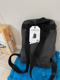 Zaino nuovo con cartellino di Essential