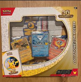Poster +Bustine 30º anniversario pokemon