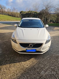 Volvo V40 d2