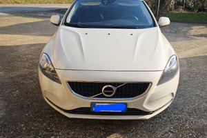 Volvo V40 d2