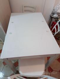 Tavolo da cucina in vetro allungabile con 4 sedie