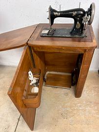 Macchina da cucire SINGER