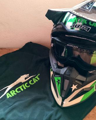 Casco moto off-road con occhiali 