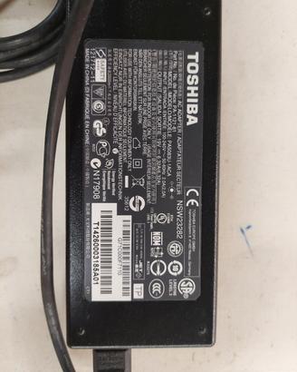 alimentatore Toshiba per portatili