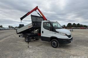 Iveco daily 35C14 ribaltabile con gru palfinger