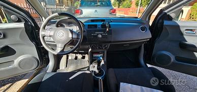 Suzuki Swift 1.3 benzina