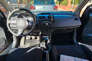 Suzuki Swift 1.3 benzina