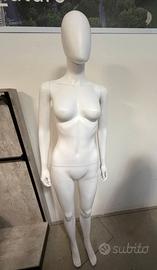 Manichino Donna Pedana in vetro