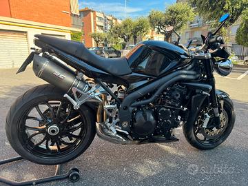 TRIUMPH SPEED TRIPLE 1050 2009