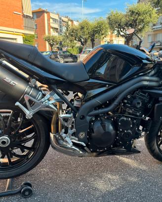 TRIUMPH SPEED TRIPLE 1050 2009