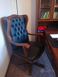 poltrona presidenziale in legno e pelle