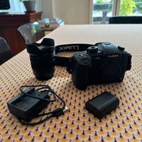 Panasonic Lumix GH5 + obiettivo 12-60mm + accesso