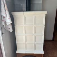 stufa legna in maiolica