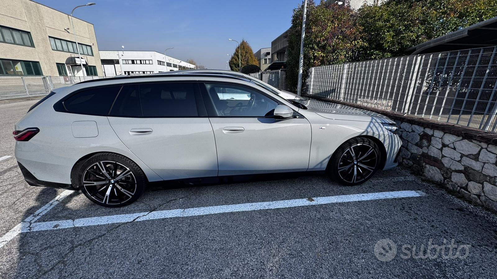 BMW 5 Series 2024 photo 3