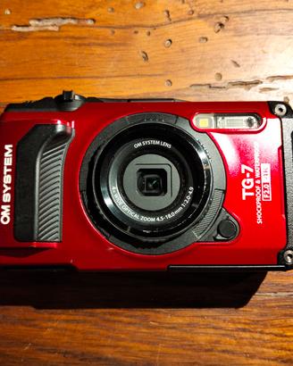 Macchina fotografica TG-7 Waterproof 