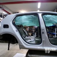 PARAFANGO POSTERIORE DESTRO GOLF 7 - VII 2015