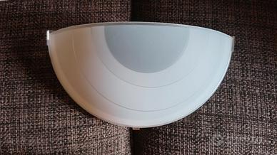 Applique Rinna Ikea in vetro satinato come nuova