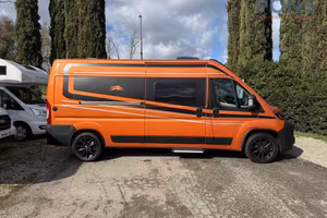 LAIKA Kosmo Supremo Arancio Sicilia Campervan
