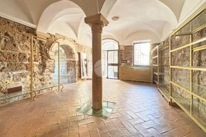 NEGOZIO A CIVITA CASTELLANA