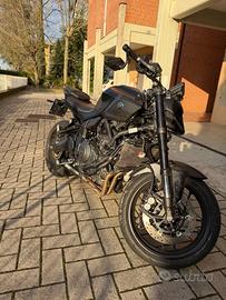 Yamaha mt07 2025 incidentata