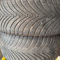 2 gomme KUMHO four season 225/45R18
