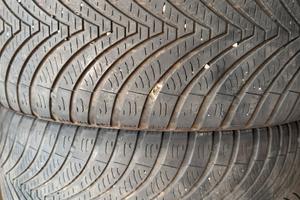 2 gomme KUMHO four season 225/45R18