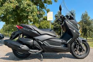 Xmax 400 ABS Momo Design Nero Opaco