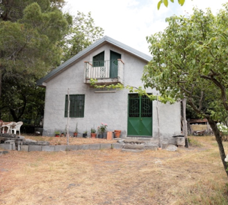 Villetta arredata in montagna con terreno privato 