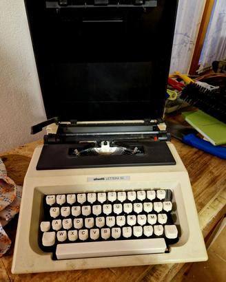 MACCHINA DA SCRIVERE OLIVETTI