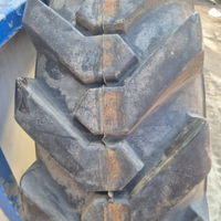 Gomme nuove per terna merlo escavatore ecc