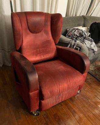Poltrona elettrica reclinabile assistita