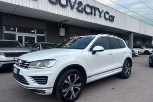 Volkswagen Touareg 3.0 V6 tdi/R line/ rline /TETTO