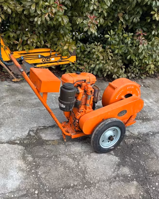 M173- MACCHINA SOFFIATRICE POTENTE DIESEL
