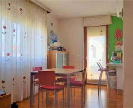 Recente costruzione con terrazzo panoramico
