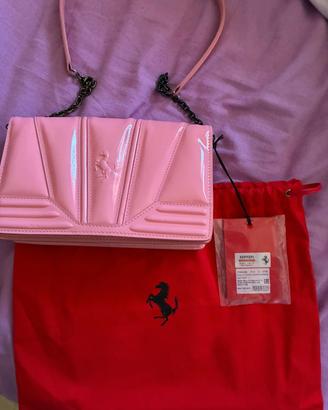 BORSA FERRARI LIFESTYLE IN PELLE