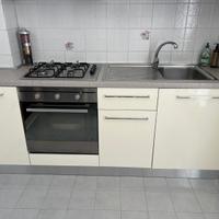 Cucina usata in buone condizioni