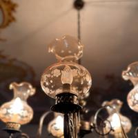 Meraviglioso lampadario antico in ottone