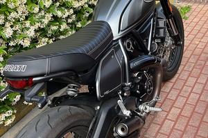 Ducati scrambler Night shift 2023