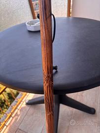 Bastone da passeggio in legno scolpito Monginevr.