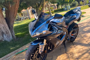 Yamaha yzf-r1
