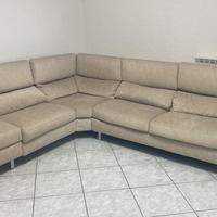 Divano angolare poltronesofà