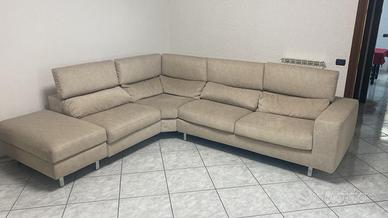 Divano angolare poltronesofà