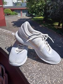 Nike Revolution 4 n.41 unisex