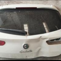 Paraurti e sportello posteriore giulietta