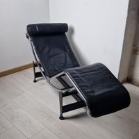 chaiselongue design lc4 pelle le corbusier cassina