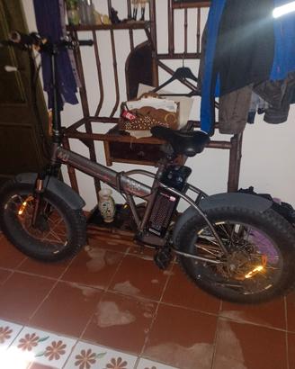 bicicletta elettrica M1 PLUS  BATTERIA 20%