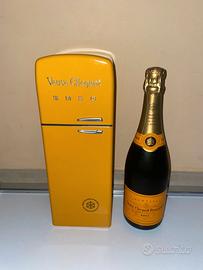 CHAMPAGNE VEUVE CLICQUOT FRIDGE SMEG COLLECTION
